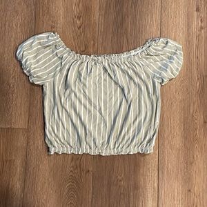 American Eagle off the Shoulder Top Women’s size small